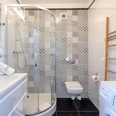 Zentrumsnahe Rose 2 Am Yachthafen By Interhome Apartmán